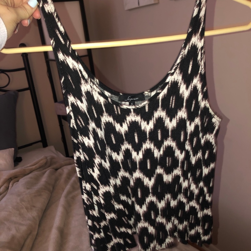 B&W Pattern Tank Top